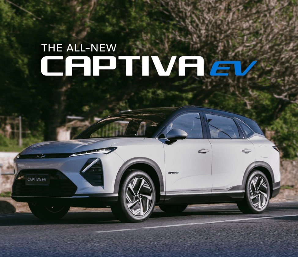 Chevrolet Captiva EV in an urban driving environment