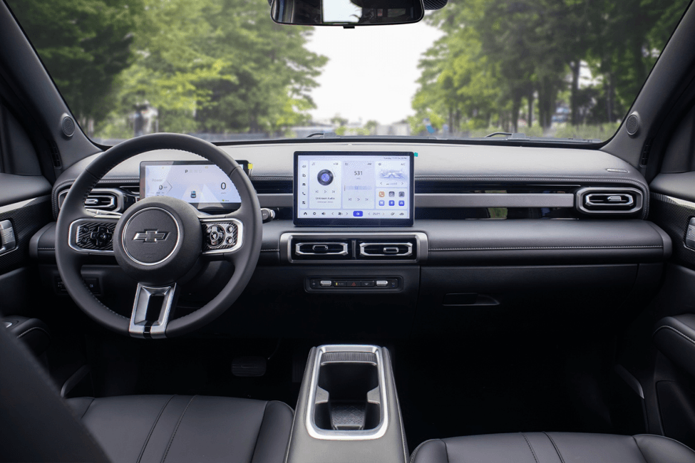 Chevrolet Spark EUV Auto Hold feature in city traffic