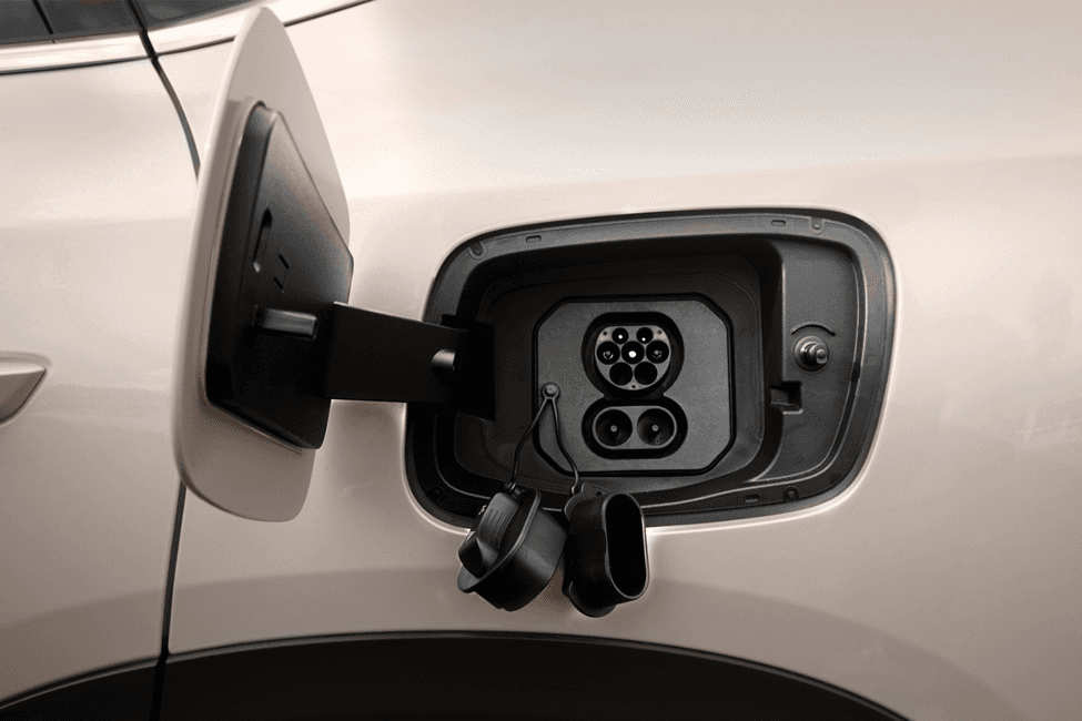 Chevrolet Captiva PHEV interior feature