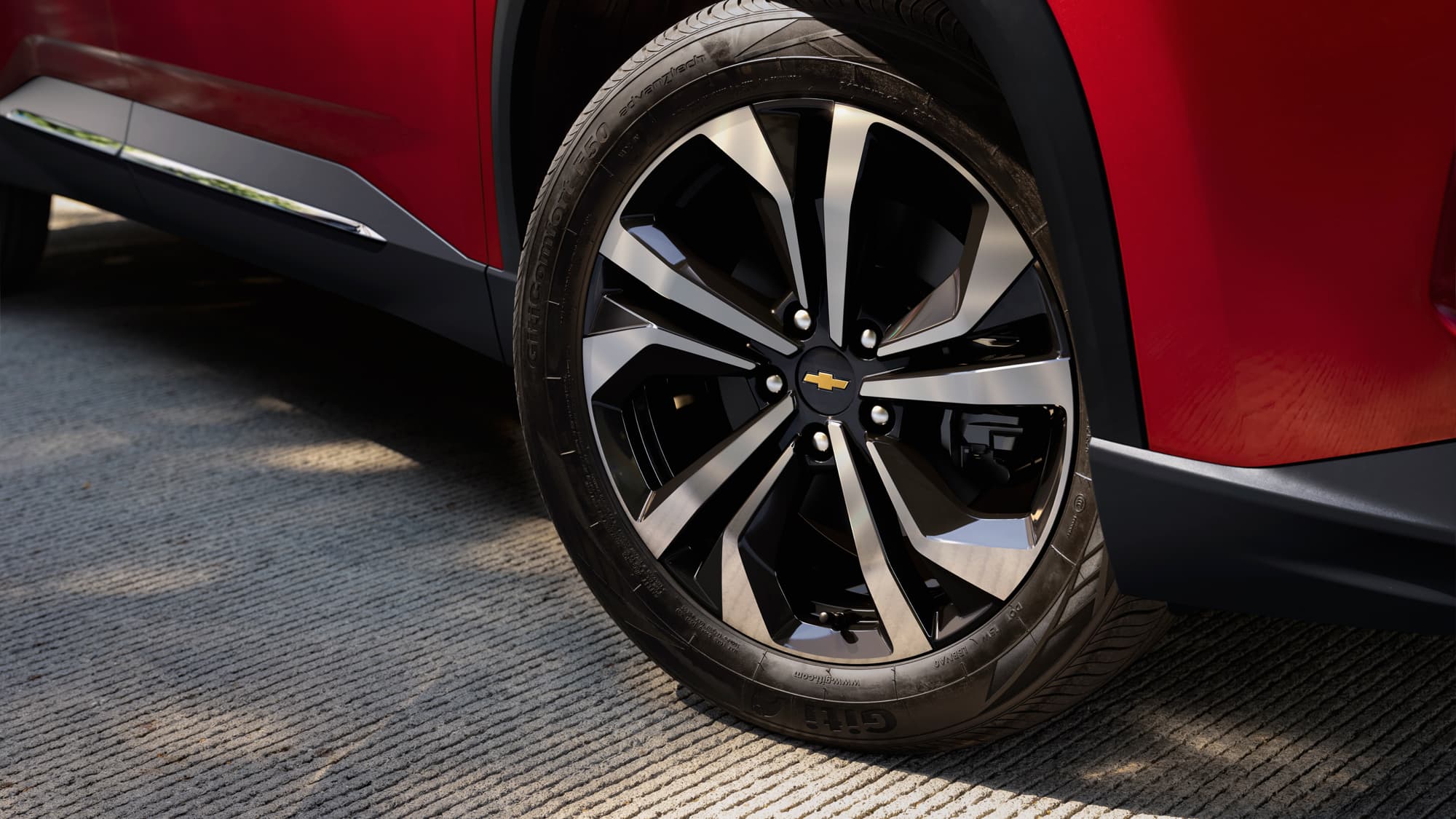 Chevrolet Captiva MPV exterior feature