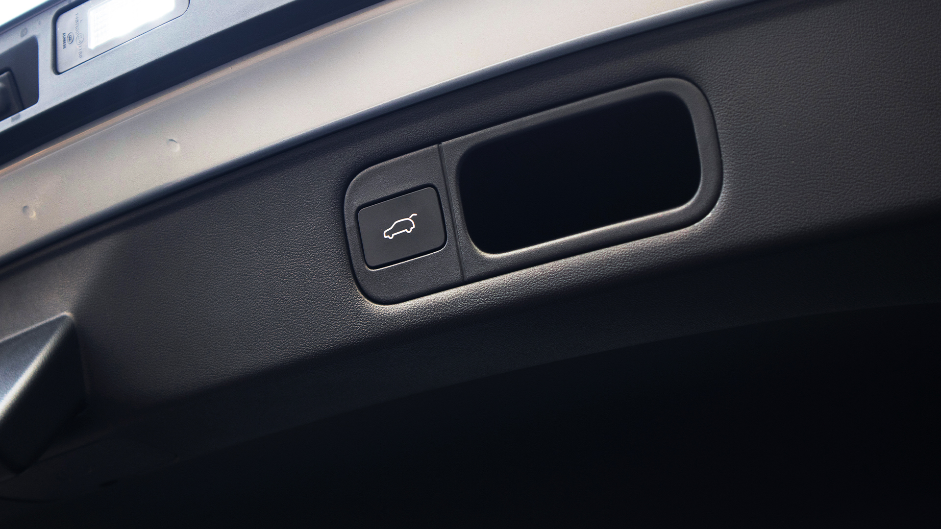 Chevrolet Captiva EV Sample Exterior Feature