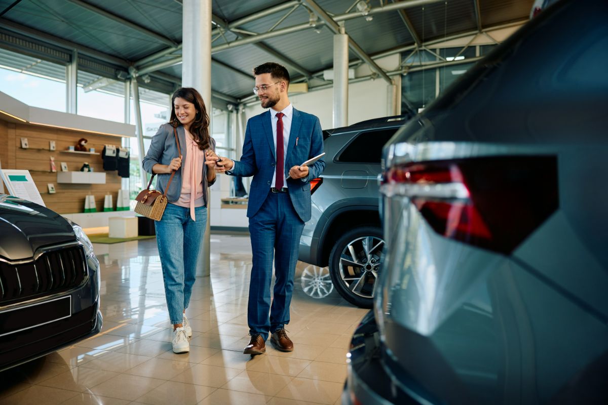 
What is a Car Dealership?
